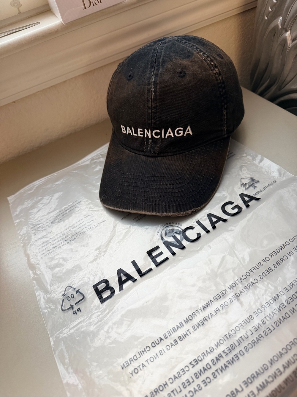 New Distressed Balenciaga unisex  Black Baseball Cap - Embroidered logo  size M
